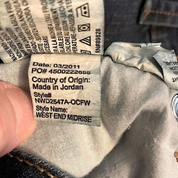 Nine West jeans. Boot cut. Size 6 - Picture 7 of 8